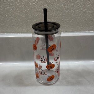 Halloween Pumpkin 20oz Glass Tumbler with Plastic Lid and Straw Never Been Used